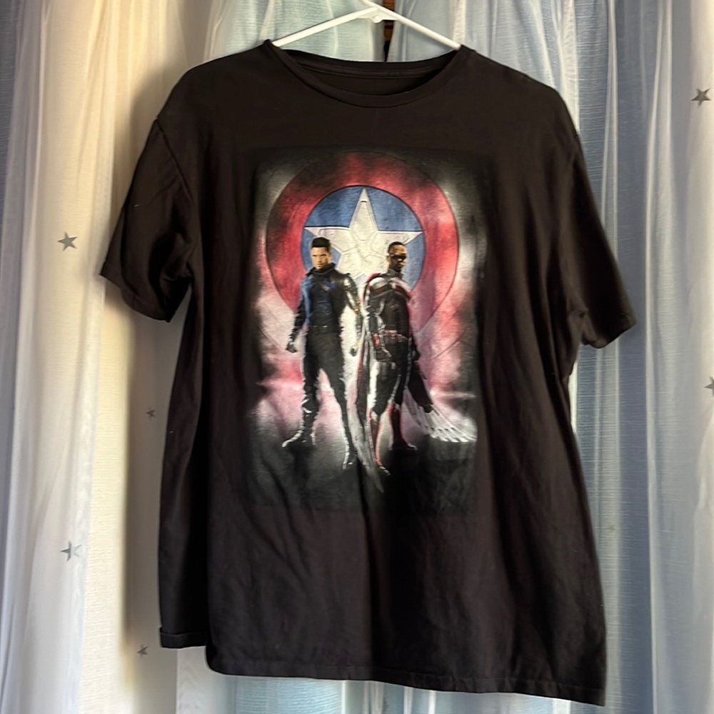 Falcon and Winter Soldier logo short sleeve tee! WOMENS SIZE L